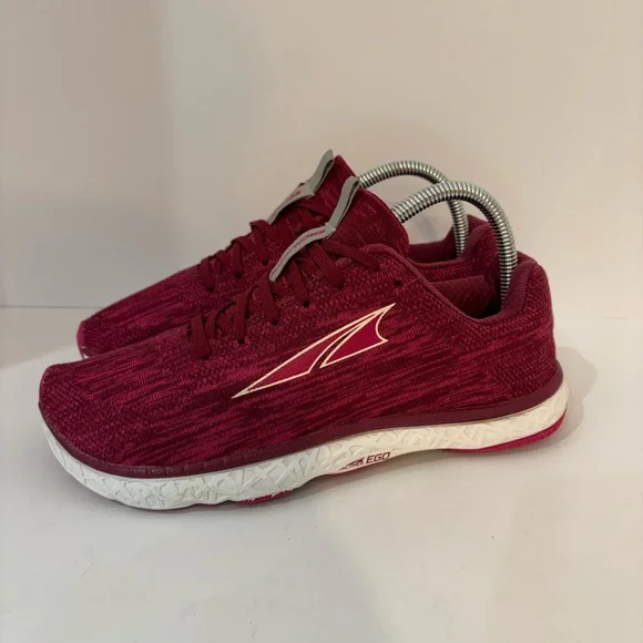 Altra Escalante size 7.5 - Picture 3 of 9